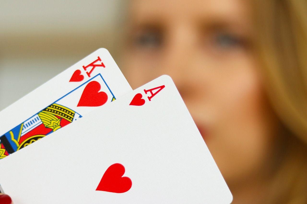 5 Poker-Strategien, die Sie in Echtgeld-Casinos anwenden können